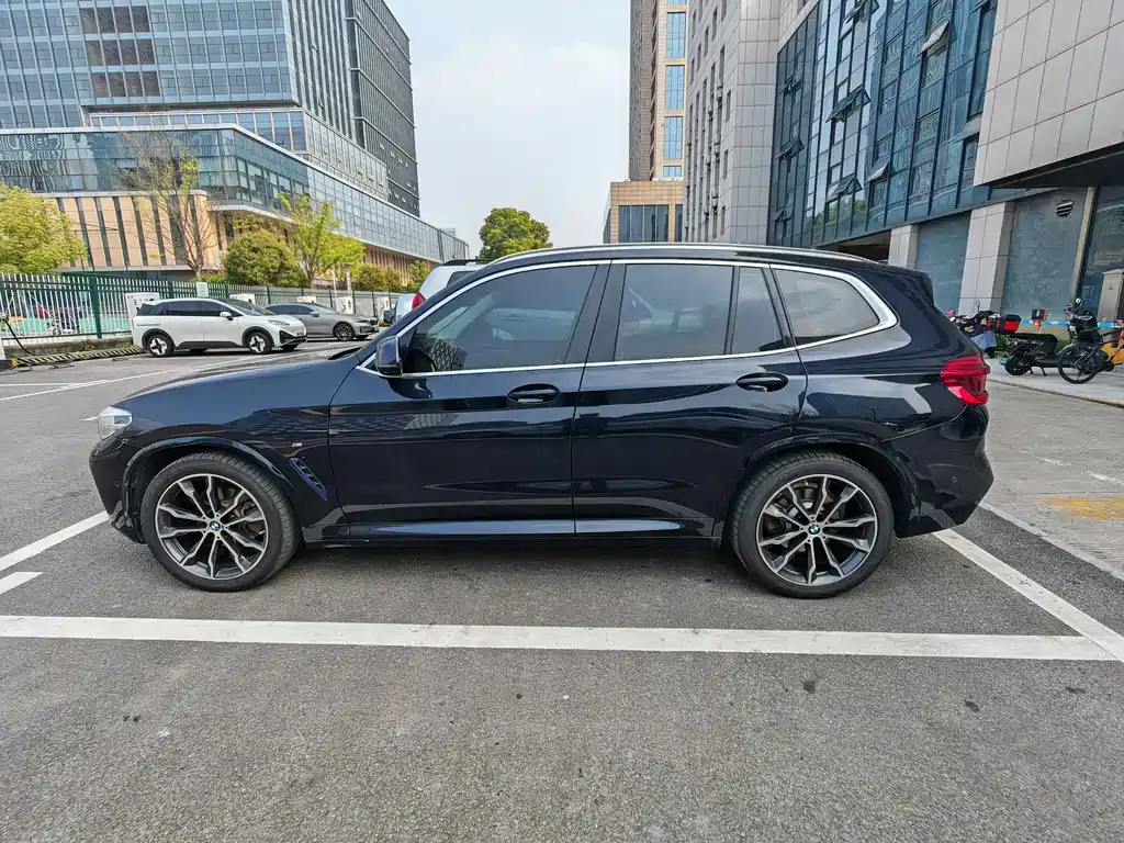 BMW X3 2021 xDrive30i Leading M Sports Package купить на сайте DeffCars