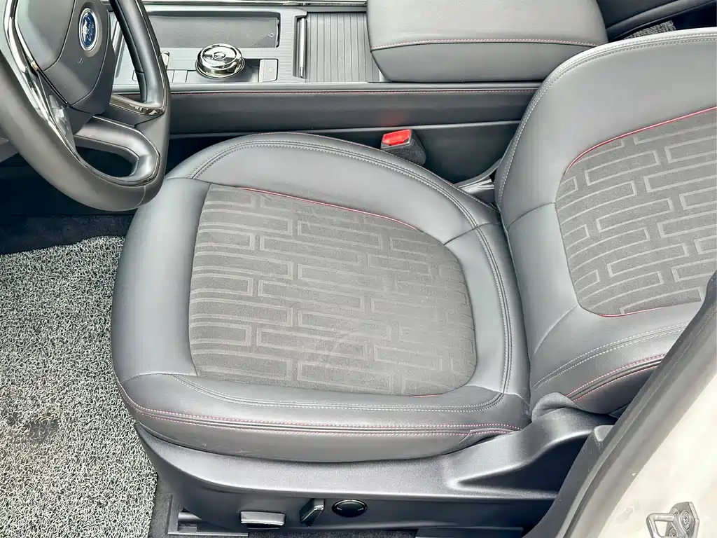 Mondeo 2023 EcoBoost 245 Luxury купить на сайте DeffCars