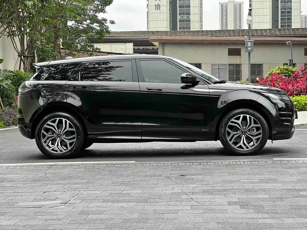 Range Rover Evoque 2021 Evoque L 249PS R-Dynamic S Performance Edition купить на сайте DeffCars