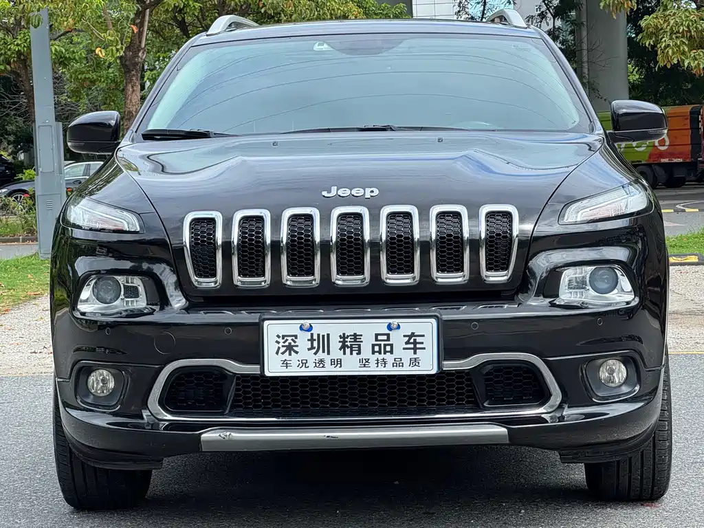 Liberty Light 2017 2.4L Superior Edition купить на сайте DeffCars