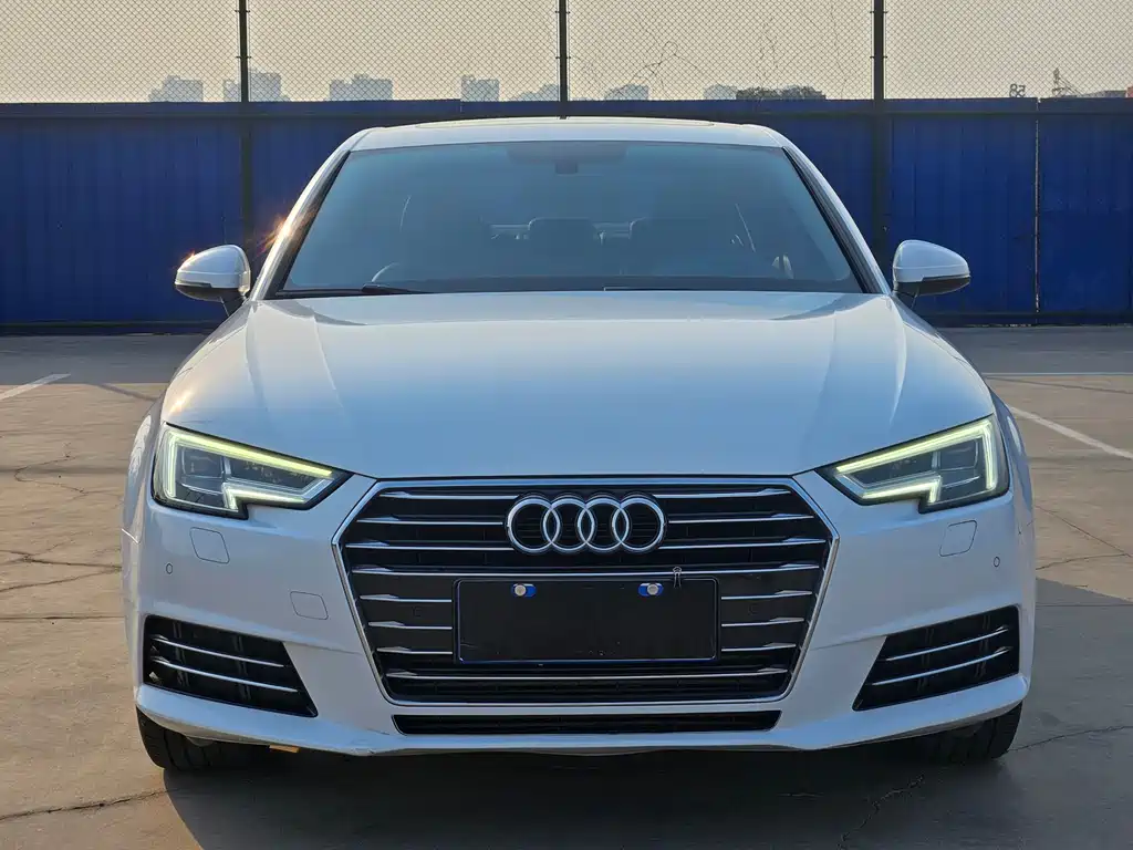 Audi A4L 2018 30th Anniversary Model 40 TFSI Enterprising купить на сайте DeffCars