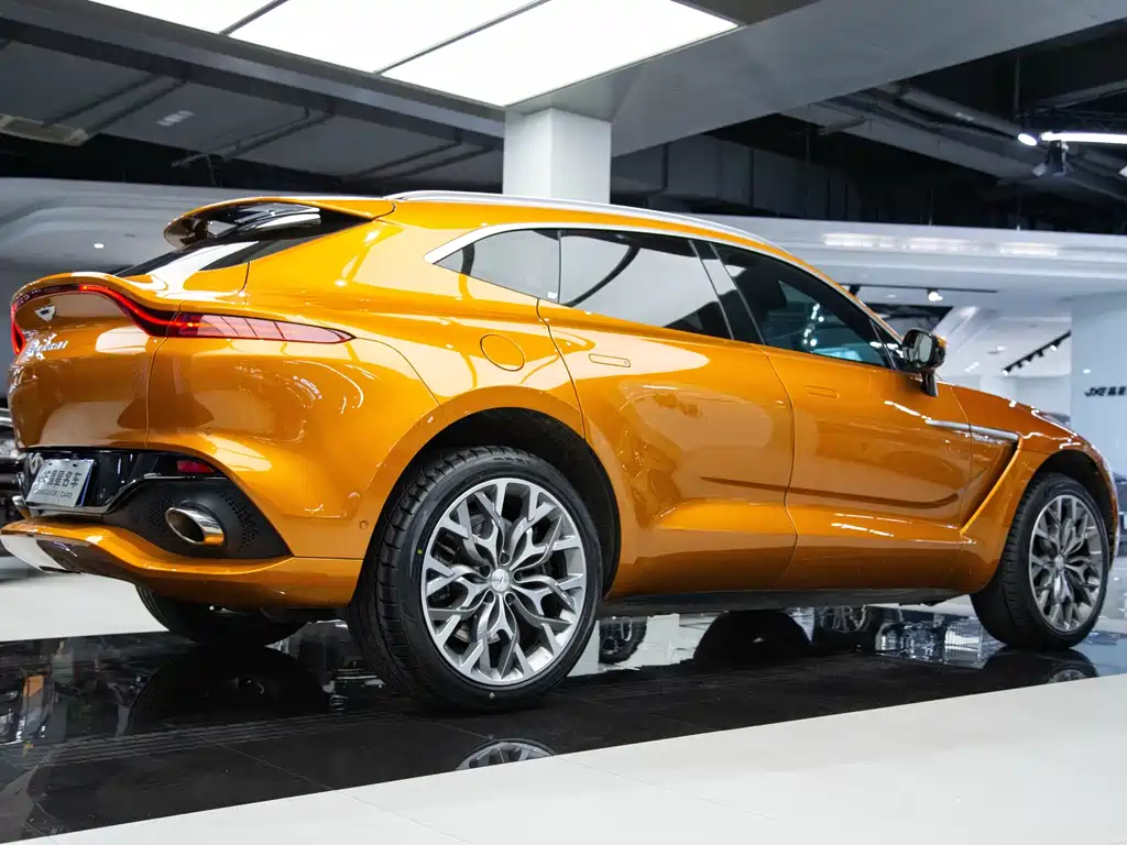 Aston Martin DBX 2022 3.0T STRAIGHT-SIX купить на сайте DeffCars