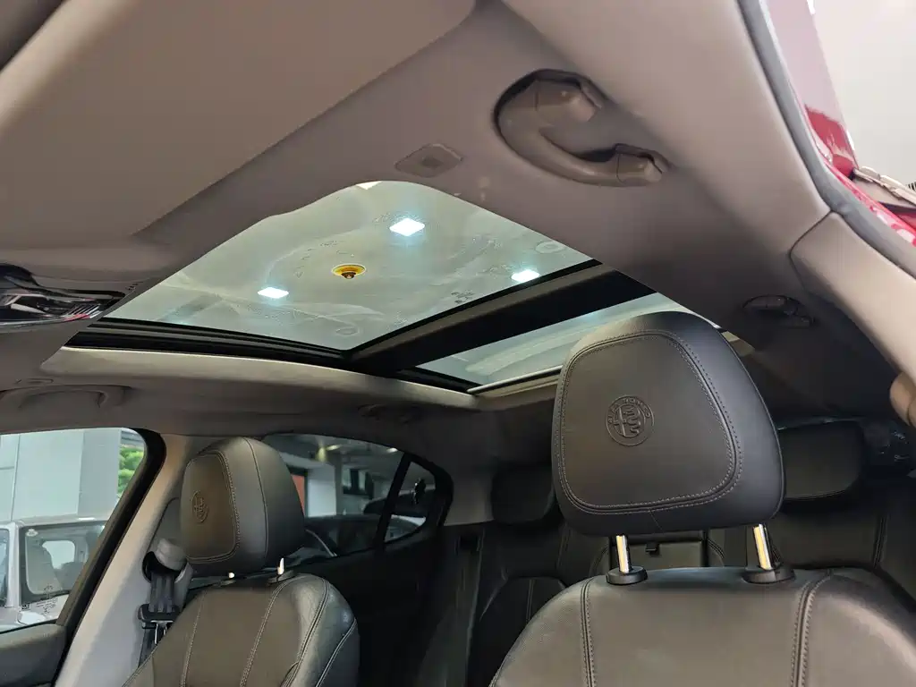 Stelvio 2017 2.0T 200HP Elite Edition купить на сайте DeffCars