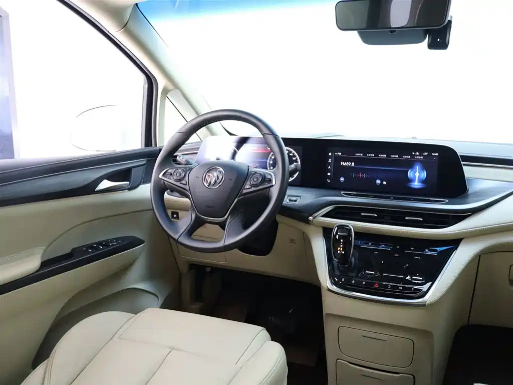 Buick GL8 2023 ES Lu Zun Exclusive Model купить на сайте DeffCars