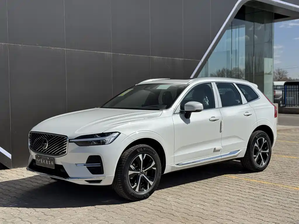Volvo XC60 2026 B5 four-wheel drive Zhiyi Luxury Edition купить на сайте DeffCars