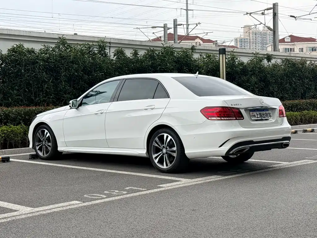 Mercedes-Benz E-Class 2015 E 260 L Sports купить на сайте DeffCars