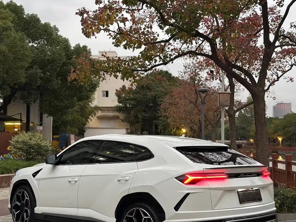 Urus 2018 4.0T V8 купить на сайте DeffCars
