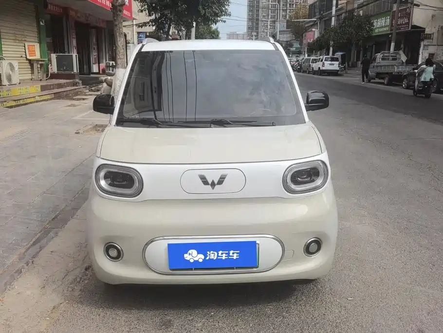 Hongguang MINIEV 2024 third generation 215km advanced version купить на сайте DeffCars