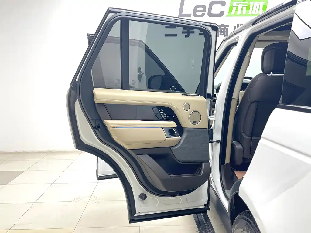 Range Rover 2022 3.0 L6 360PS Legacy Edition купить на сайте DeffCars