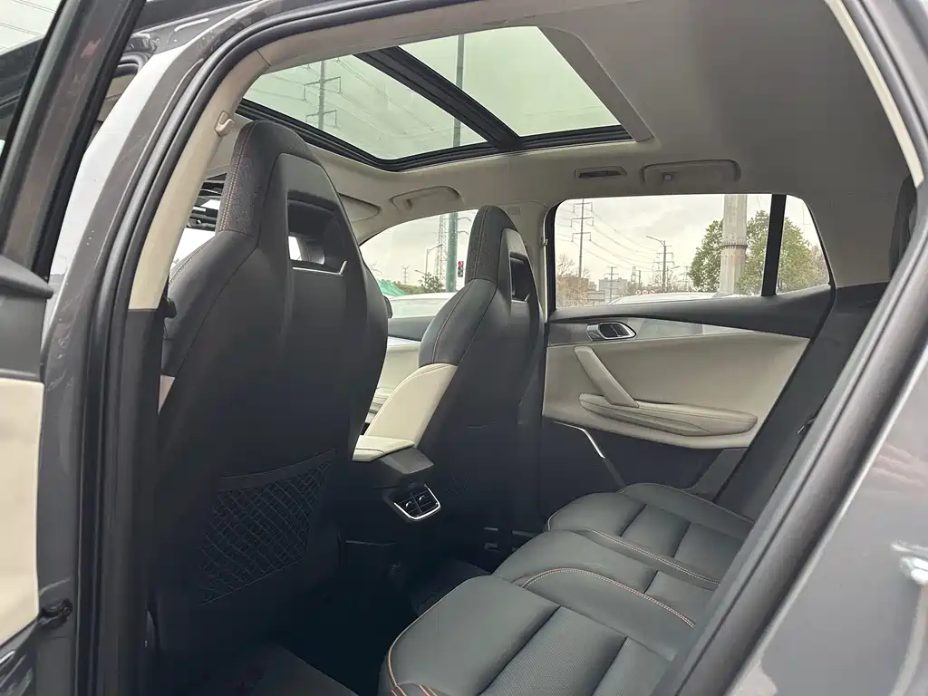 Lynk & Co 06 EM-P 2022 PHEV 84KM Range Edition Pro купить на сайте DeffCars