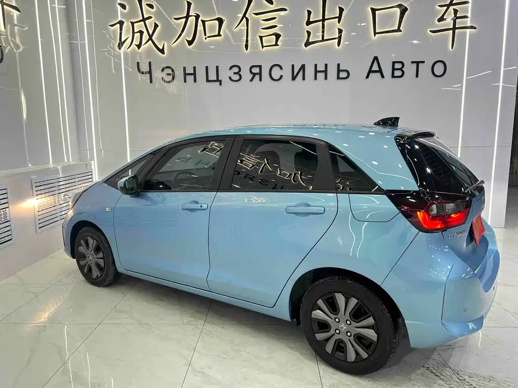 Fit 2022 1.5L CVT Trendy Sunroof Edition купить на сайте DeffCars