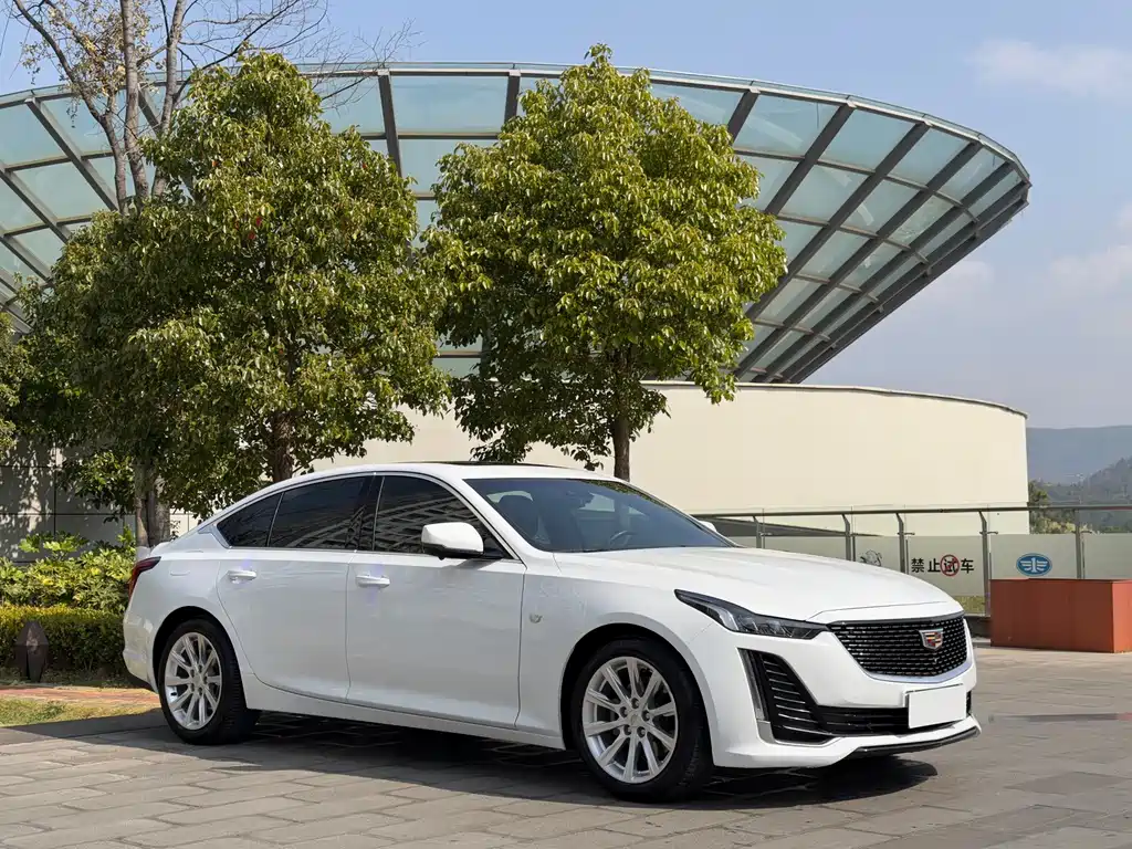 Cadillac CT5 2020 28T Fashion Model купить на сайте DeffCars
