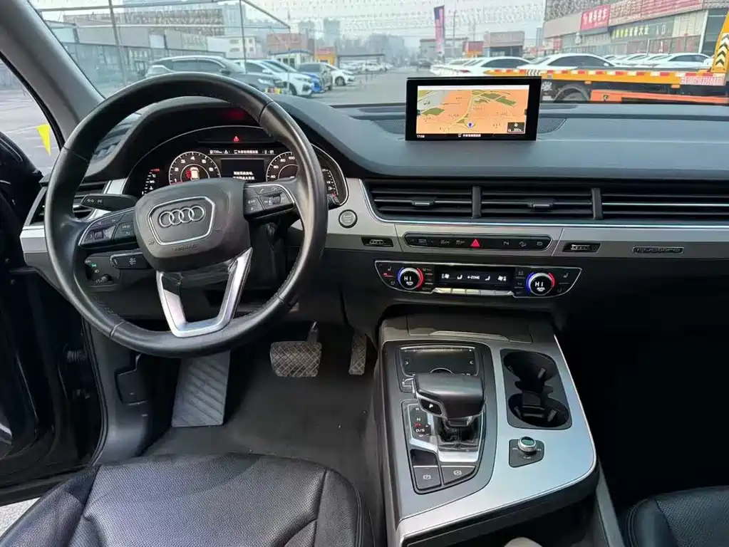 Audi Q7 2018 40 TFSI comfort type купить на сайте DeffCars