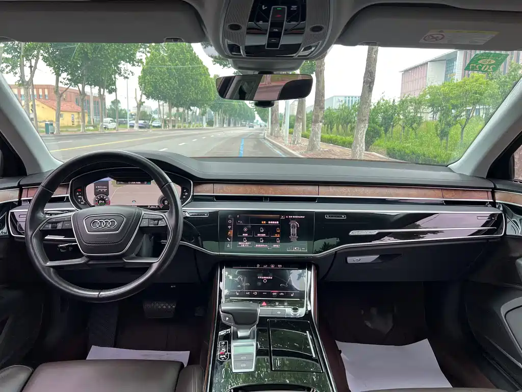 Audi A8 2018 A8L 55 TFSI quattro launch version exclusive model купить на сайте DeffCars