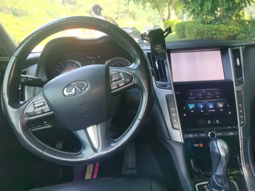 Infiniti Q50L 2016 2.0T Enjoy Edition купить на сайте DeffCars