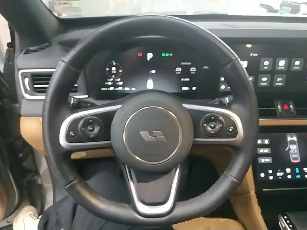 Ideal ONE 2020 extended range 6-seater version купить на сайте DeffCars