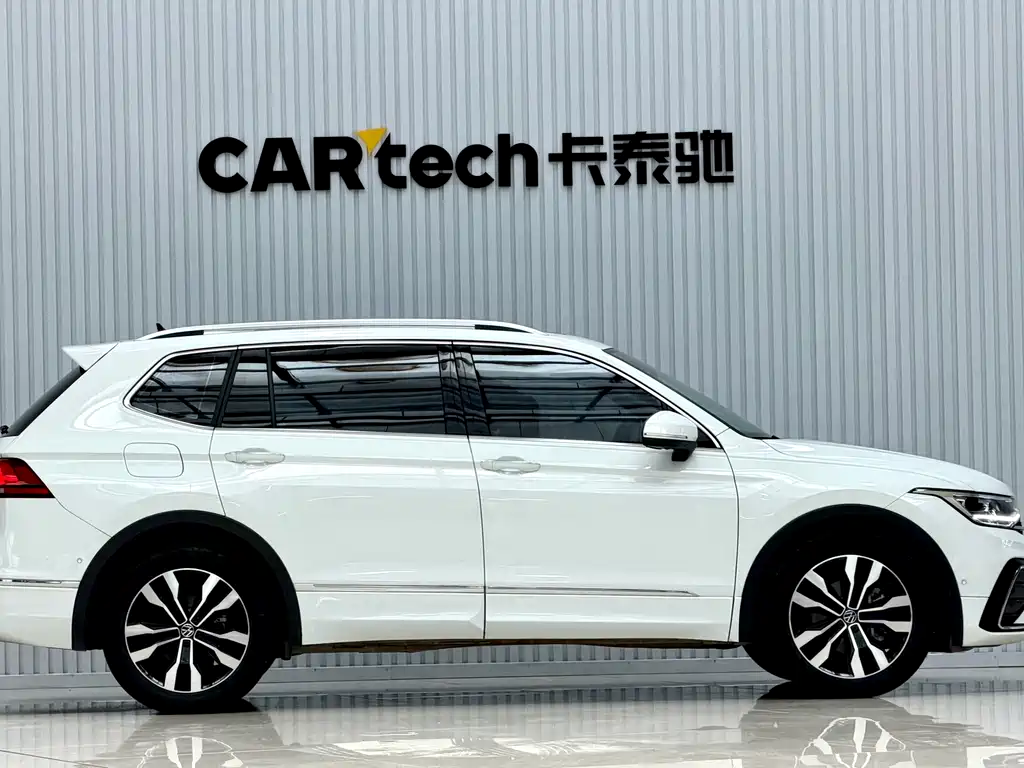 Tiguan L 2024 330TSI automatic two-wheel drive R-Line version купить на сайте DeffCars