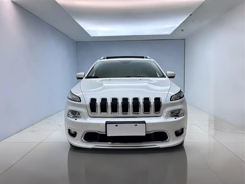 Liberty Light 2017 2.4L Superior Edition купить на сайте DeffCars