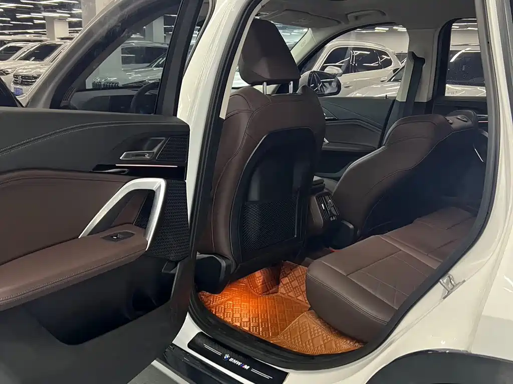 BMW X1 2024 sDrive20Li X Design Package купить на сайте DeffCars