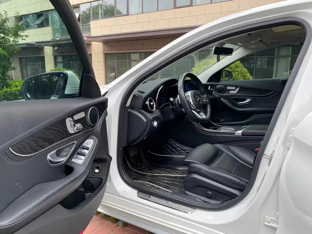 Mercedes-Benz C-Class 2020 C 260 L Sports Edition купить на сайте DeffCars