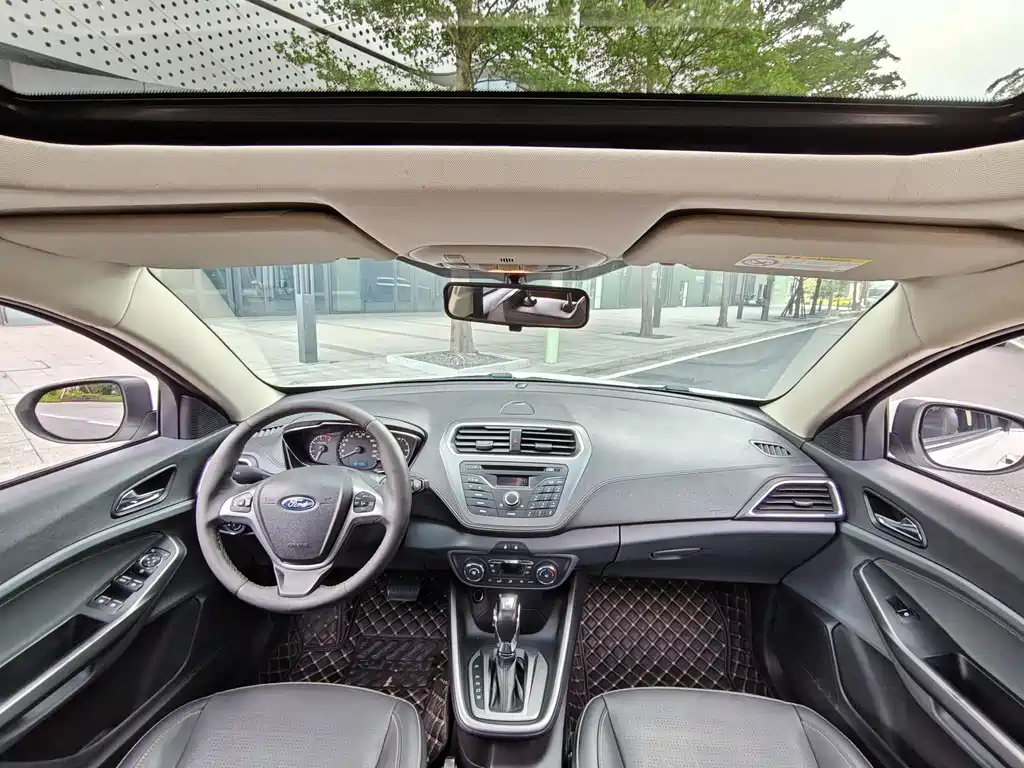 Forex 2015 1.5L automatic comfort model купить на сайте DeffCars