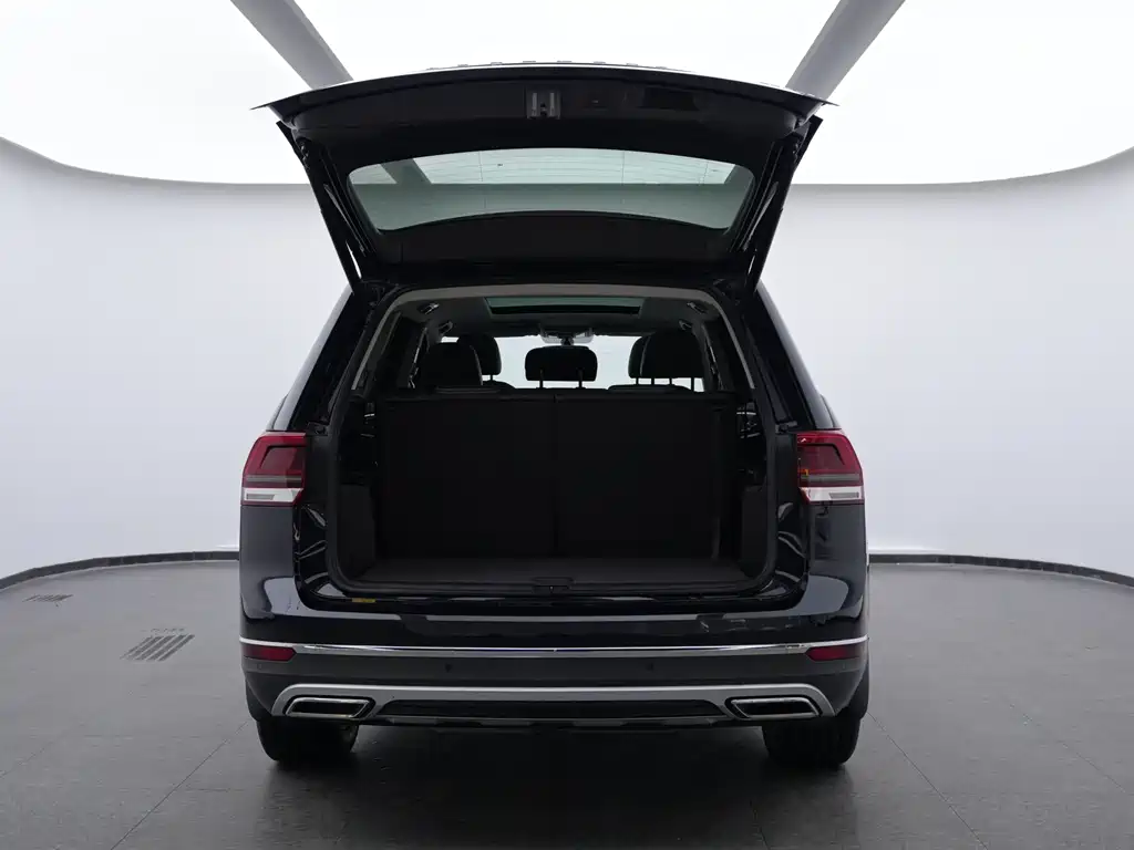 Touron 2019 330TSI 2WD Deluxe Edition National VI купить на сайте DeffCars
