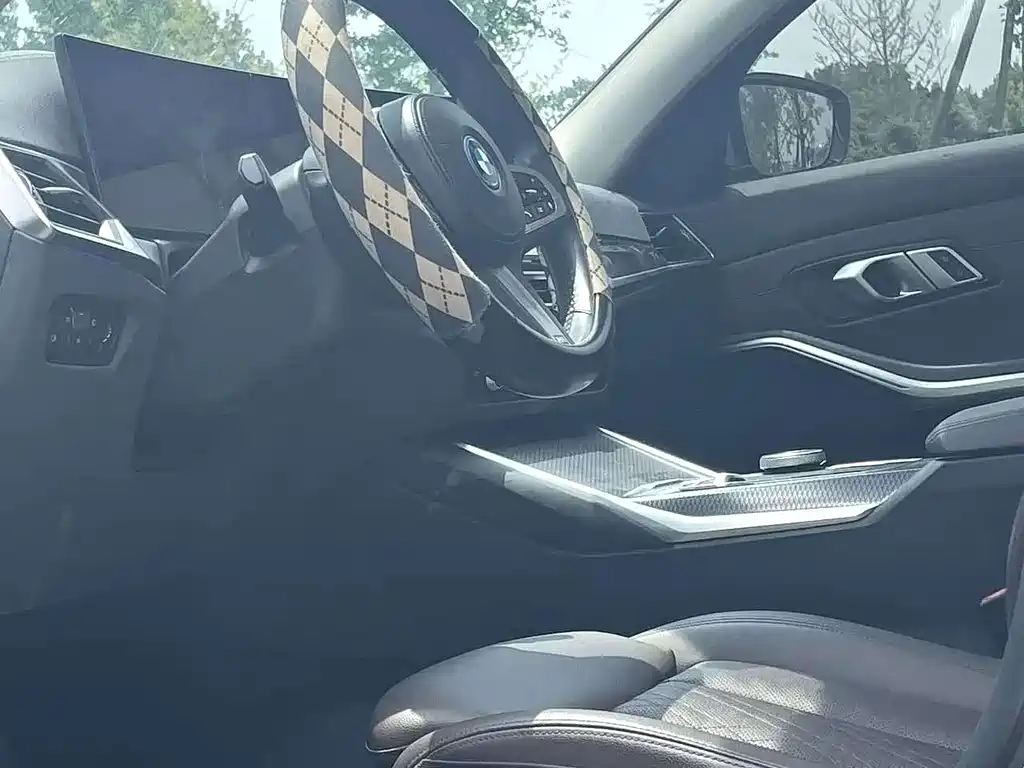 BMW i3 2022 eDrive 35 L купить на сайте DeffCars