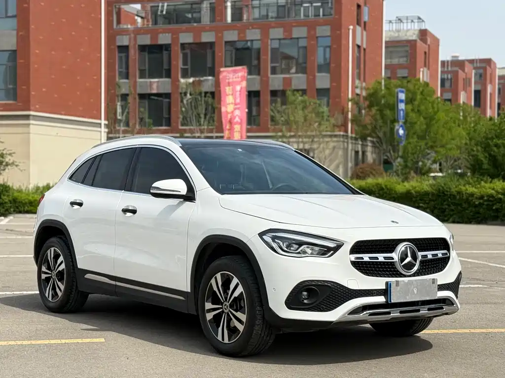 Mercedes-Benz GLA 2020 GLA 200 купить на сайте DeffCars