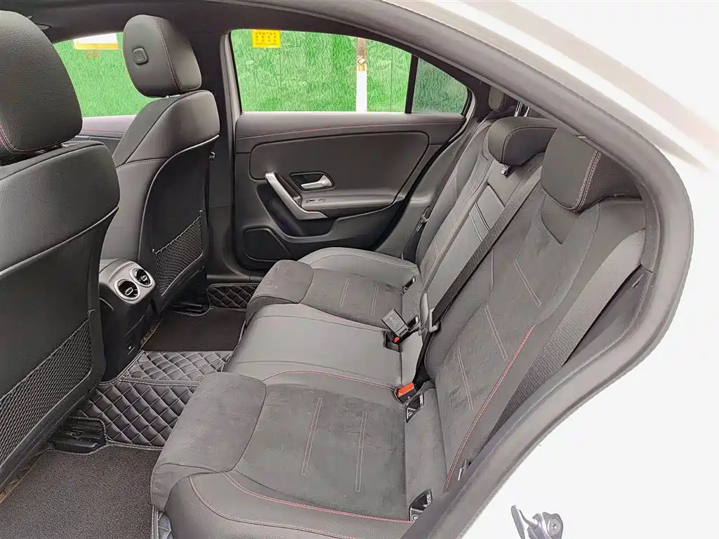 Mercedes-Benz A-Class 2023 A 200 L Fashion Model купить на сайте DeffCars