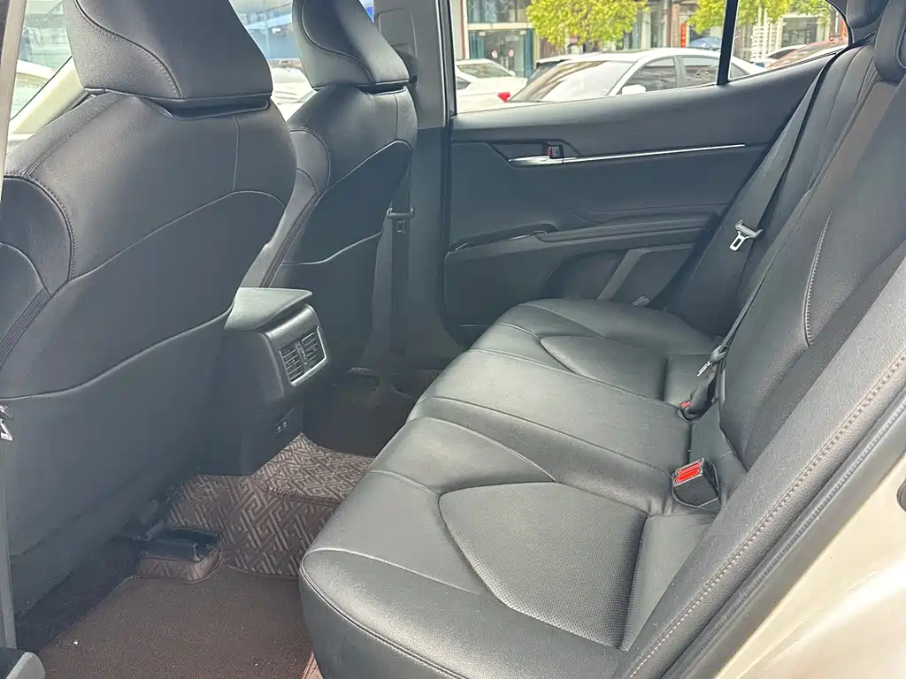 Camry 2021 2.0G Deluxe Edition купить на сайте DeffCars