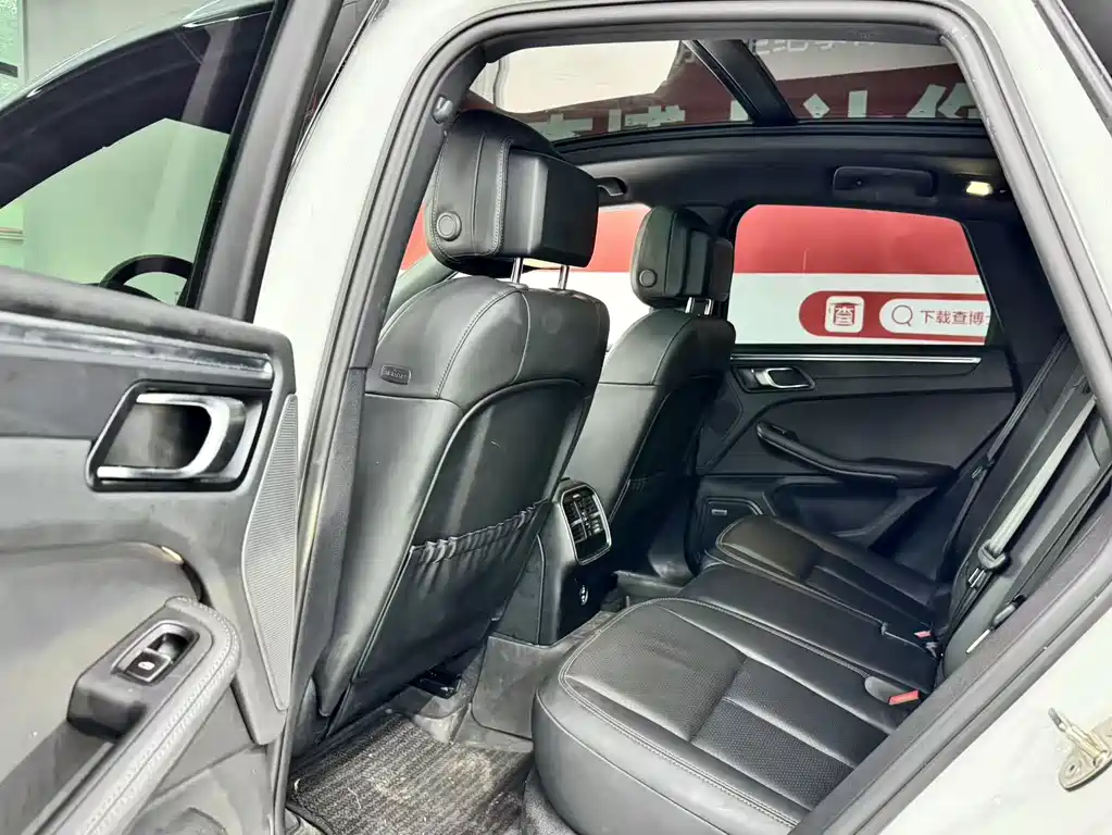 Macan 2023 Macan 2.0T купить на сайте DeffCars