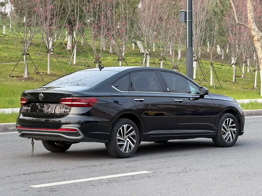 Lavida 2023 1.5L automatic 5 million version купить на сайте DeffCars