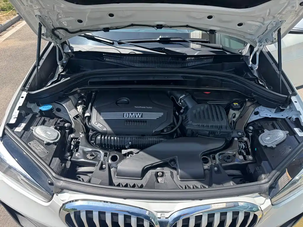 BMW X1 2022 xDrive25Li Exclusive Model купить на сайте DeffCars
