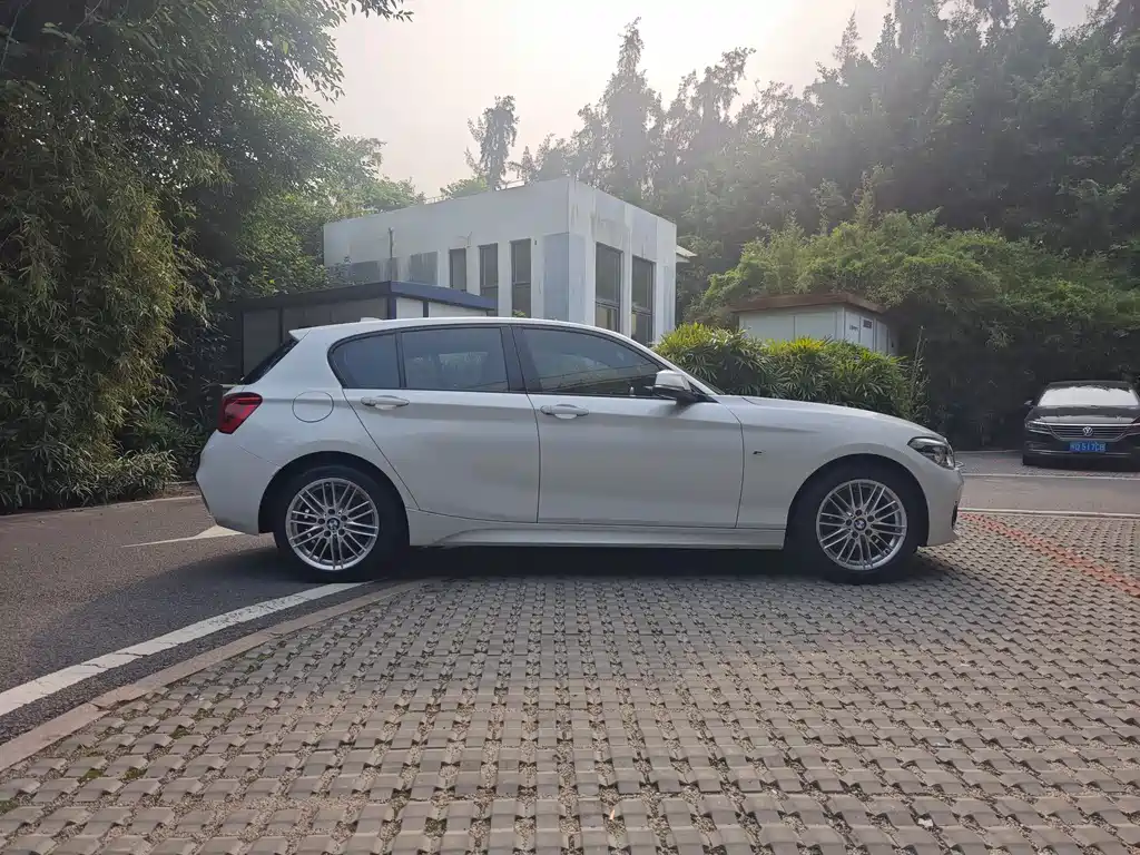 BMW 1 Series Imported 2018 120i M Sports Package купить на сайте DeffCars
