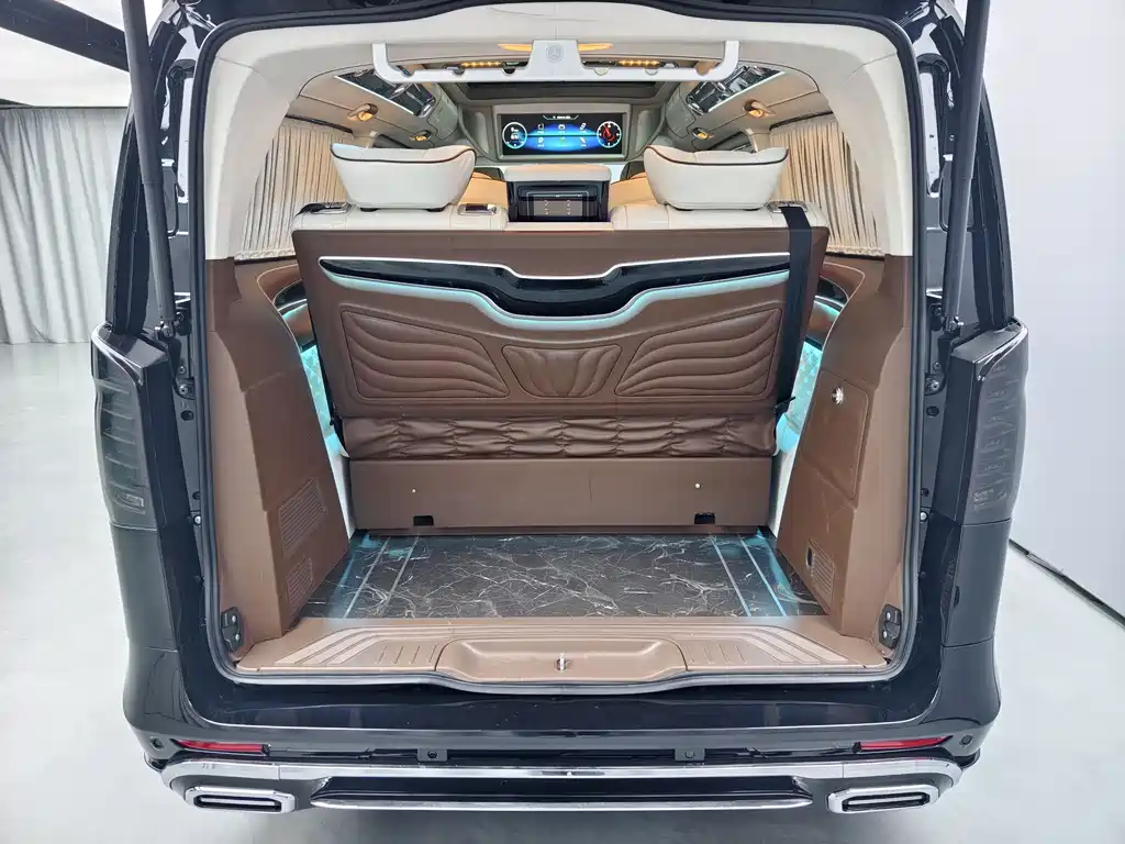 Vito 2021 2.0T Business Edition 7 seats купить на сайте DeffCars