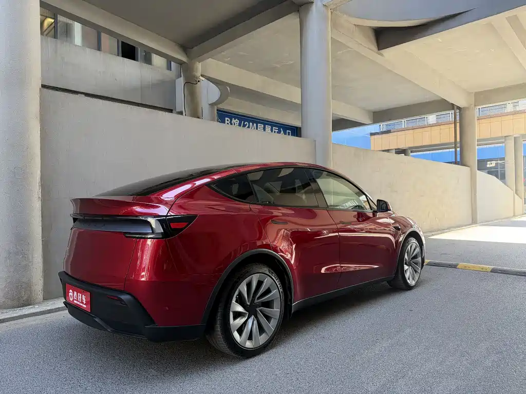 Model Y 2025 long-range all-wheel drive version купить на сайте DeffCars