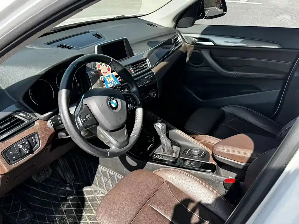 BMW X1 2019 sDrive18Li Exclusive Model купить на сайте DeffCars