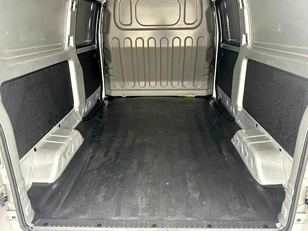 Hiace X30 2024 1.5L wealth van 2/5 seats front air conditioner купить на сайте DeffCars
