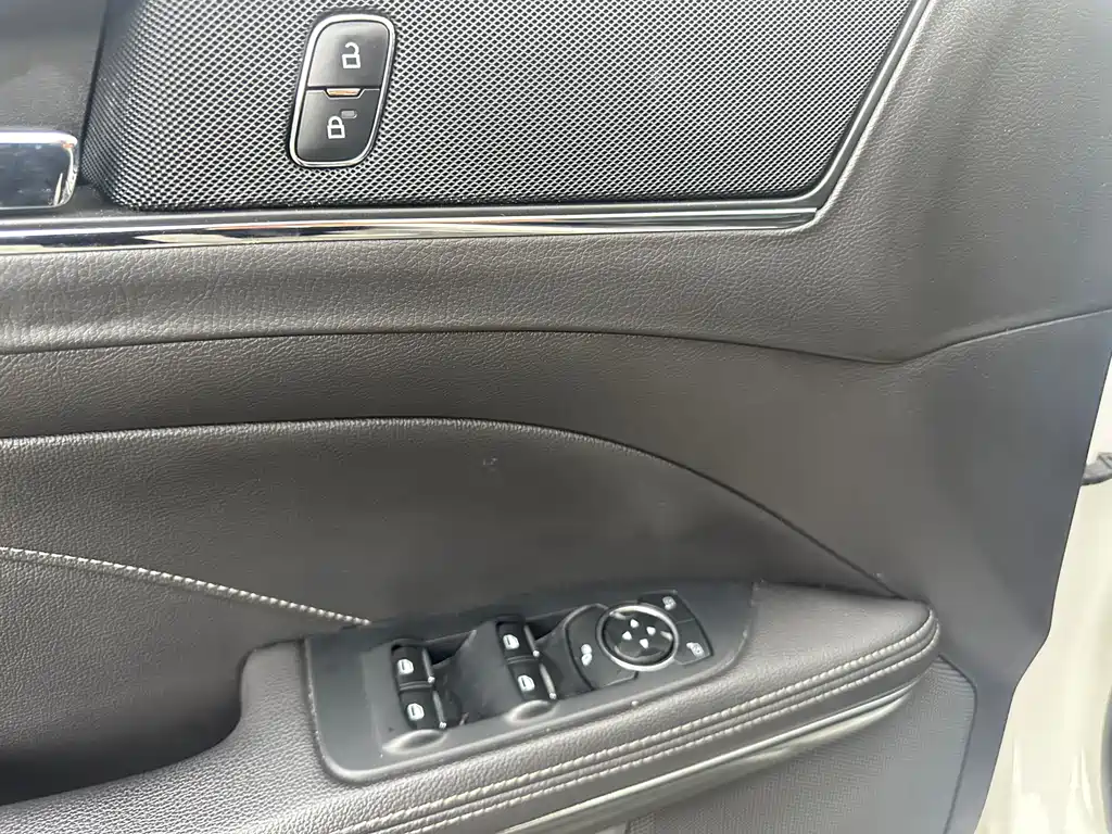 Taurus 2017 EcoBoost 180 Luxury купить на сайте DeffCars