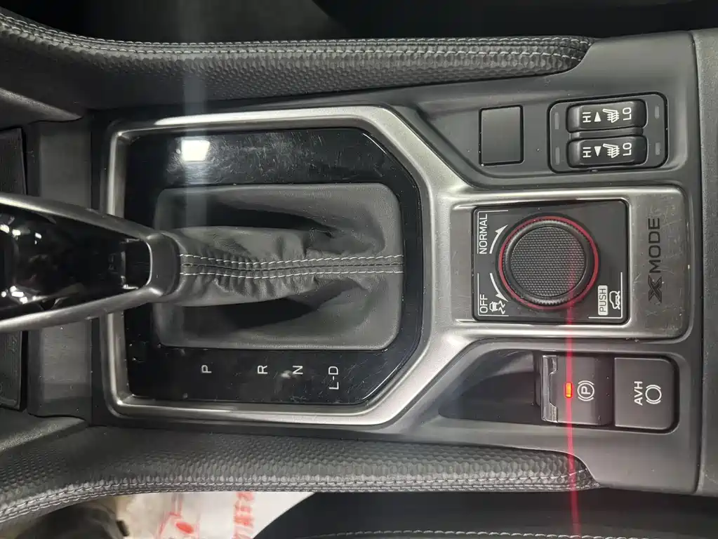 Forester 2022 2.0i AWD Deluxe Edition купить на сайте DeffCars