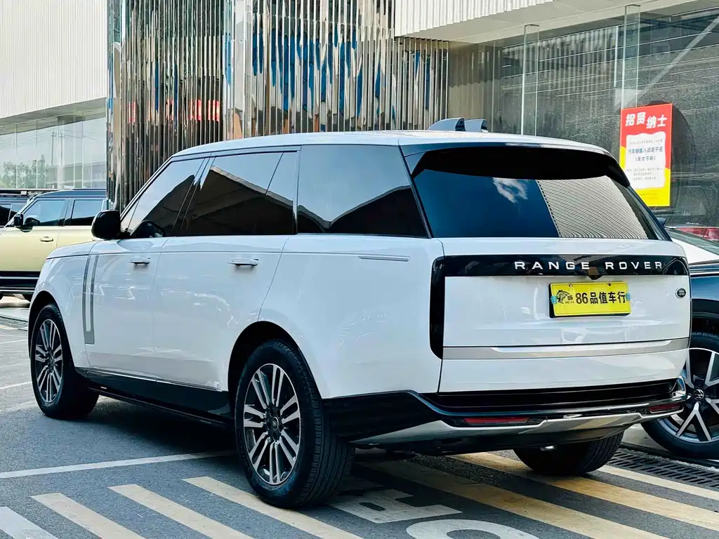 Range Rover 2023 3.0 L6 400PS Genesis Extended Edition купить на сайте DeffCars