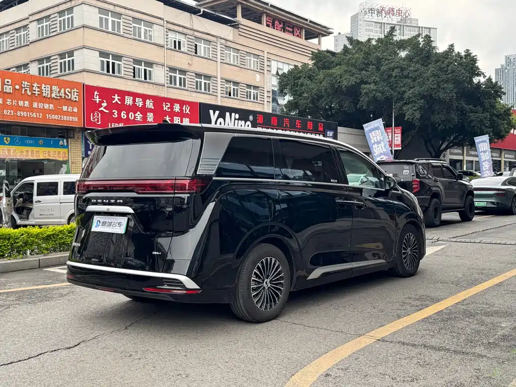 Denza D9 2024 DM-i 970 luxury model купить на сайте DeffCars