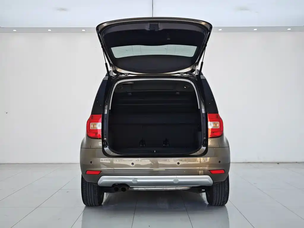 Yeti 2017 TSI280 DSG forward version купить на сайте DeffCars
