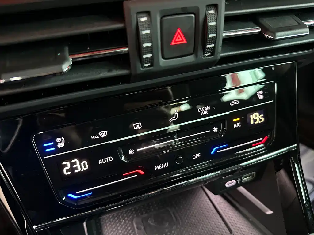 Passat 2024 380TSI Starry Sky Deluxe Edition купить на сайте DeffCars
