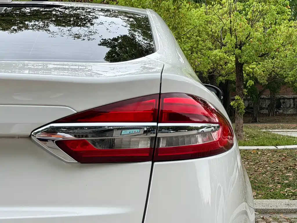 Mondeo 2020 EcoBoost 180 Luxury купить на сайте DeffCars