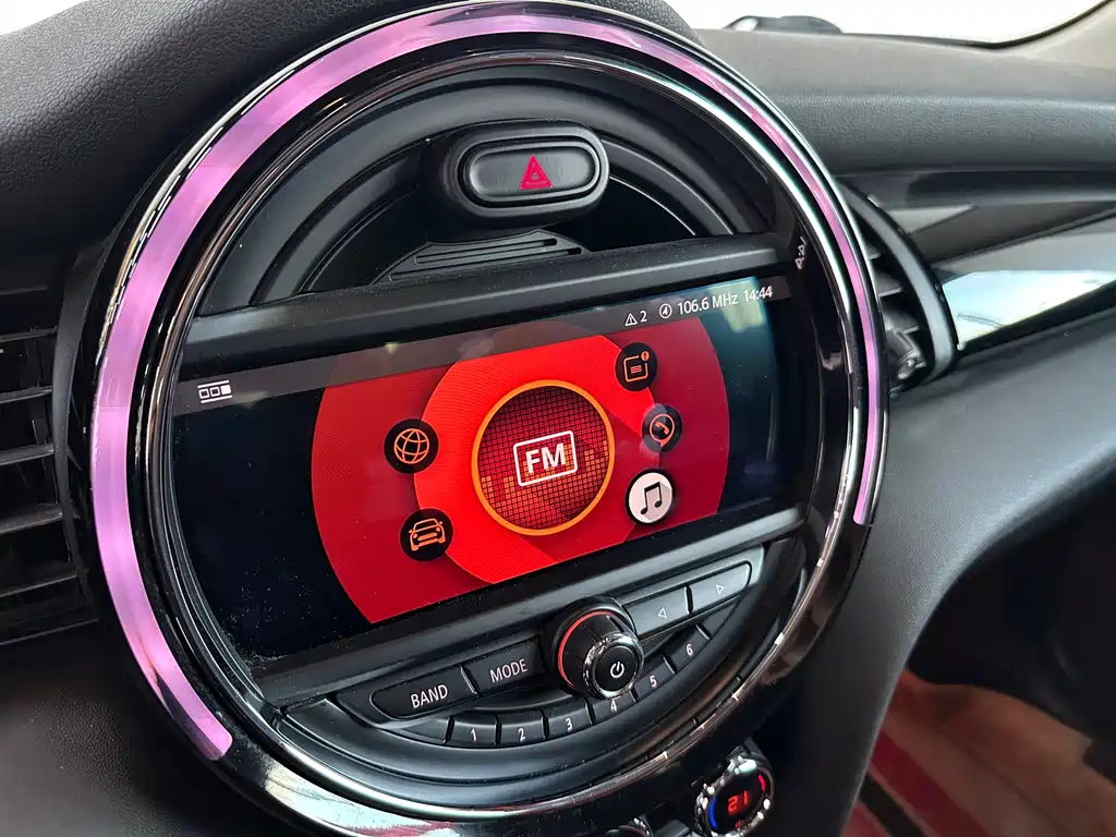 MINI 2019 1.5T COOPER Artist купить на сайте DeffCars