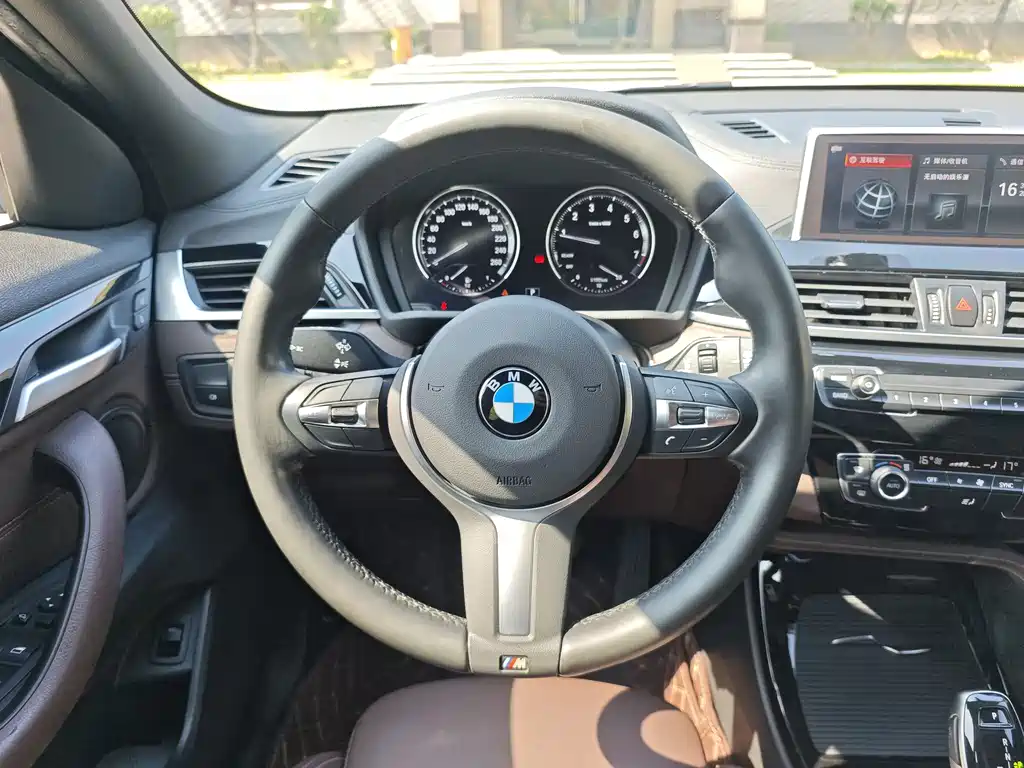 BMW X2 2020 sDrive25i Leading M Off-Road Package купить на сайте DeffCars