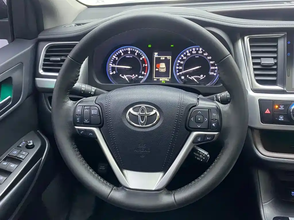 Highlander 2021 2.0T four-wheel drive luxury version 7 seats купить на сайте DeffCars