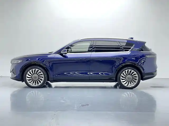 Lantu FREE 2021 four-wheel drive standard extended range exclusive luxury package купить на сайте DeffCars