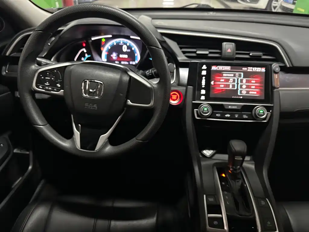 Civic 2016 220TURBO CVT Deluxe Edition купить на сайте DeffCars